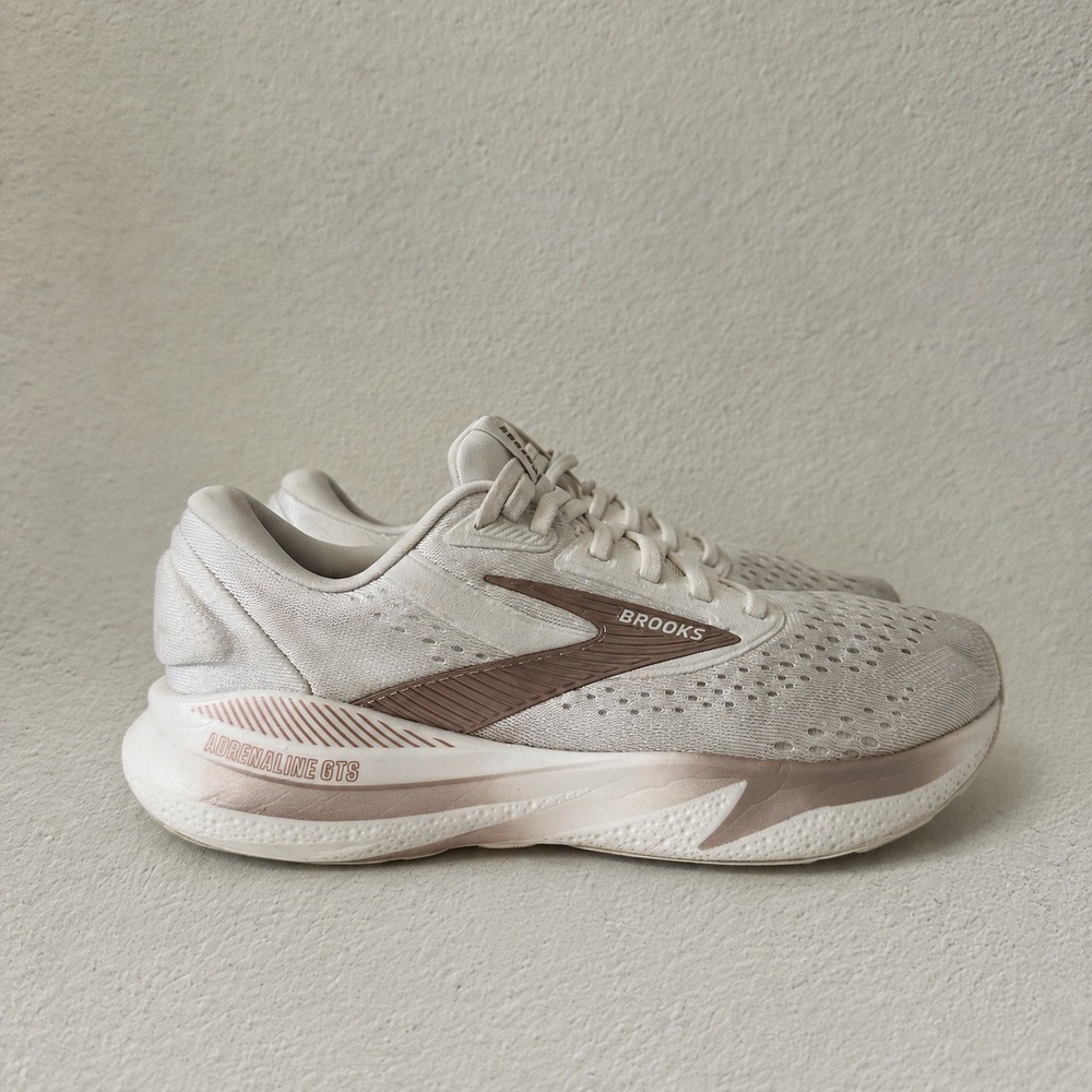 Brooks Adrenaline GTS 24 Womens Running Shoes Coconut Rose Gold 1204261B181 Sz 8